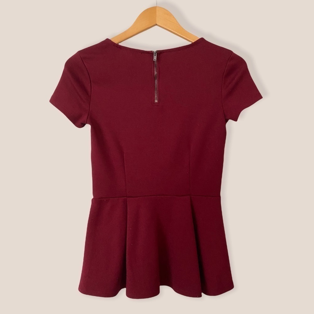 F21 Burgundy Peplum Short Sleeve Top - Picture 4 of 6